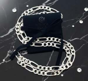 misticaplata-editorial (2) Cadena Estilo Cartier: El Equilibrio Perfecto entre Ritmo y Elegancia