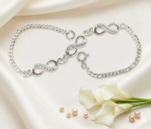 WhatsApp Image 2026-04-30 at 8.23.07 AM Pulsera Triple Infinito en Plata .925