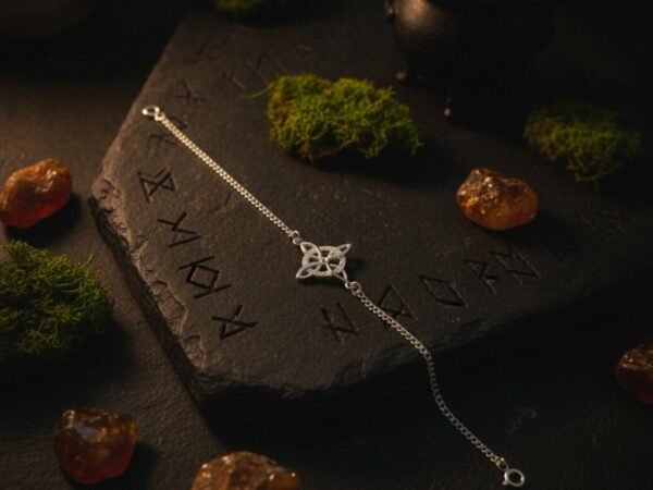 jvdxogvkuwqfntidmwuk.jpg Pulsera Celta Nudo De Bruja de Plata .925