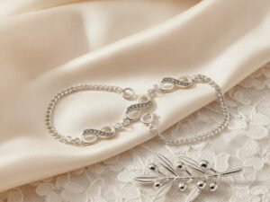 Pulsera Triple Infinito en Plata .925