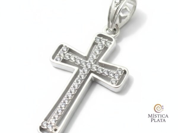 Cruz con Zirconia Protector
