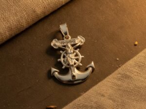 Ancla con Crucifijo y zirconias Pata .925